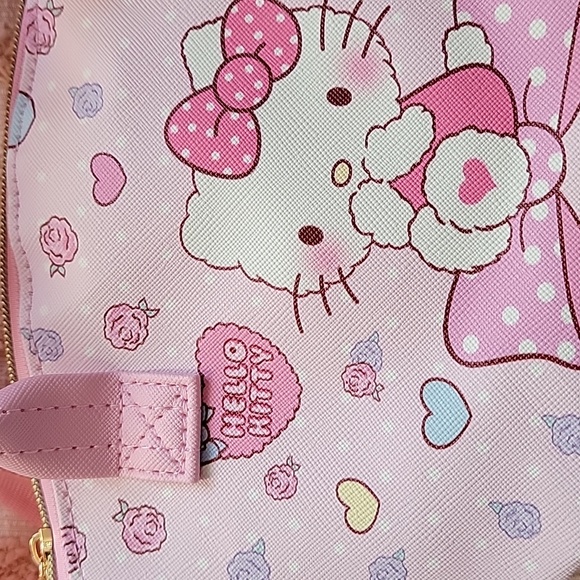 Hello Kitty Handbag with adjustable shoulder strap, pink 💗.  NWOT. - Picture 9 of 10